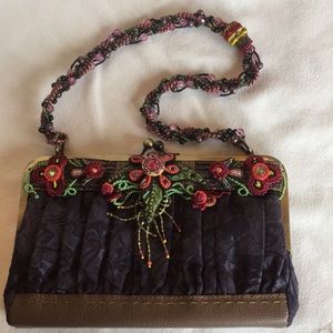 Beaded clutch purse